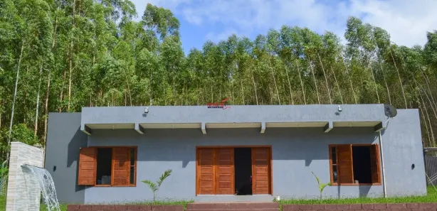 Fazenda / Sítio / Chácara com 5 Quartos à venda, 6000m² no Área Rural de Viçosa, Viçosa