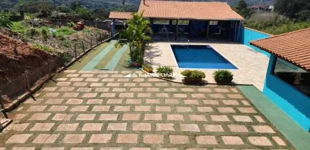Fazenda / Sítio / Chácara com 3 Quartos à venda, 200m² no Dona Catarina, Mairinque