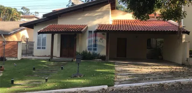 Casa de Condomínio com 3 Quartos para alugar, 156m² no Vilagge Capricio, Louveira