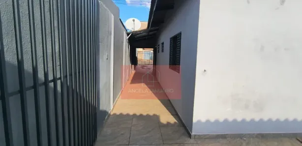 Casa com 4 Quartos à venda, 148m² no Messiânico, Londrina