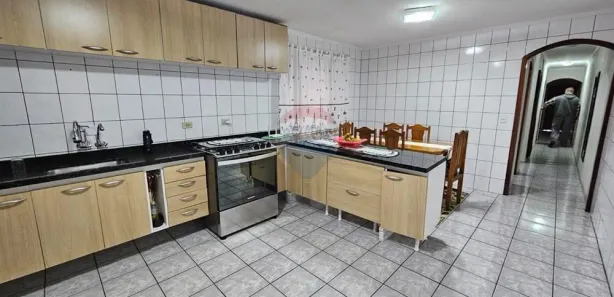 Sobrado com 3 Quartos para alugar, 260m² no Jardim Olinda, Mauá