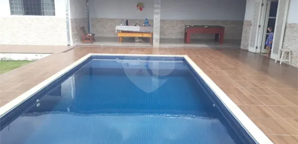 Fazenda / Sítio / Chácara com 2 Quartos à venda, 200m² no Santa Maria III, Rio das Pedras
