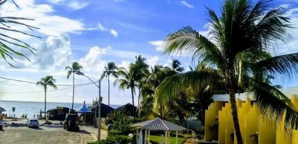 Casa de Condomínio com 2 Quartos à venda, 90m² no Guarajuba (Monte Gordo), Camaçari
