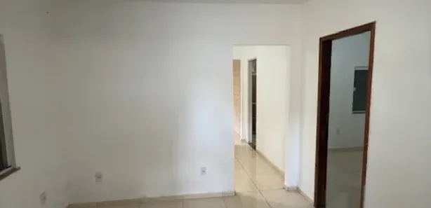 Casa com 2 Quartos para alugar, 80m² no Jacutinga, Mesquita