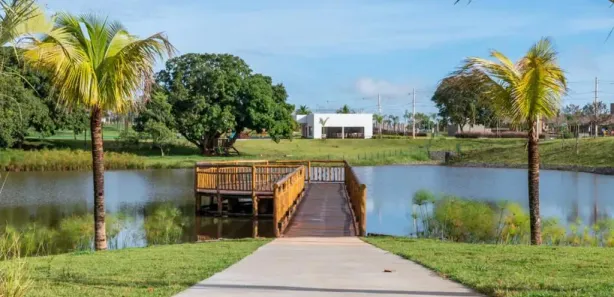 Terreno / Lote / Condomínio à venda, 393m² no Parqville Quaresmeira, Trindade