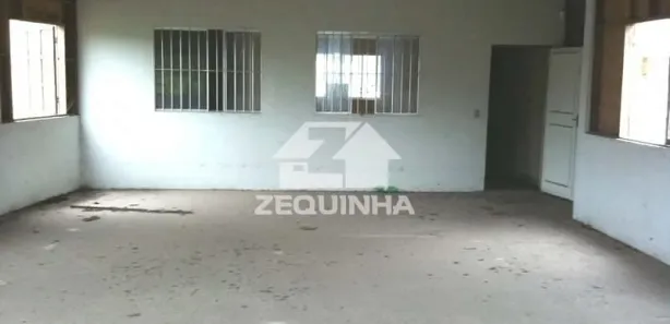 Galpão / Depósito / Armazém à venda, 595m² no Vila Sul Americana, Carapicuíba