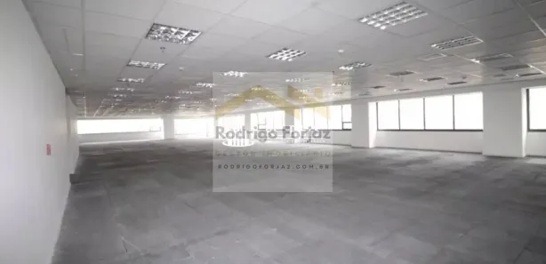 Conjunto Comercial / Sala para alugar, 2204m² no Tamboré, Barueri