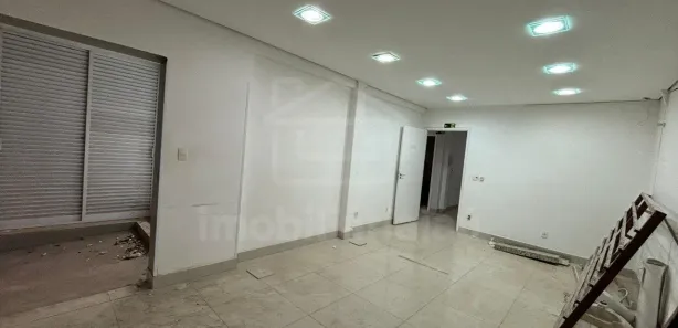 Loja / Salão / Ponto Comercial para alugar, 130m² no Chácara Braz Miraglia, Jaú