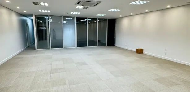 Conjunto Comercial / Sala para alugar, 123m² no Nossa Senhora das Graças, Manaus