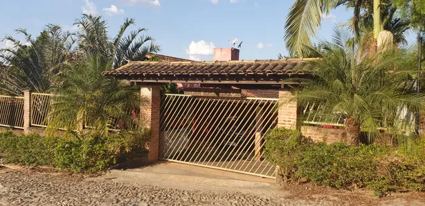 Fazenda / Sítio / Chácara com 3 Quartos à venda, 1008m² no , Capim Branco