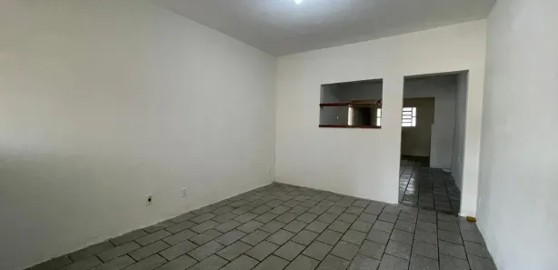 Casa com 2 Quartos para alugar, 250m² no Areias, Recife
