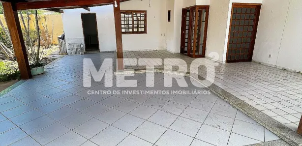 Loja / Salão / Ponto Comercial com 4 Quartos para alugar, 350m² no Atrás da Banca, Petrolina