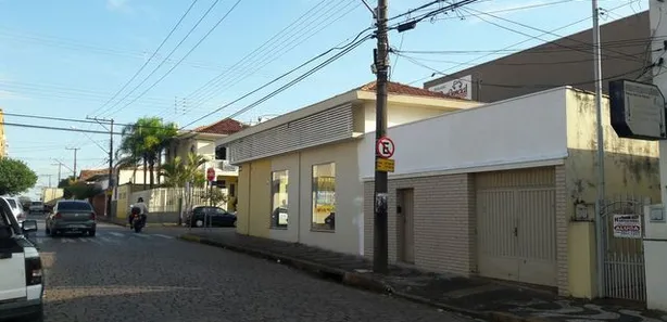 Loja / Salão / Ponto Comercial à venda no Centro, Araras