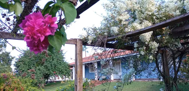 Fazenda / Sítio / Chácara com 3 Quartos à venda, 160m² no Cercado, Araçoiaba da Serra