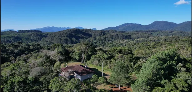 Fazenda / Sítio / Chácara com 3 Quartos à venda, 242000m² no Borda do Campo, Quatro Barras