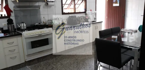 Sobrado com 4 Quartos para alugar, 430m² no Jardim Aida, Guarulhos