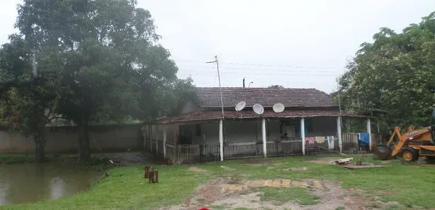 Fazenda / Sítio / Chácara com 3 Quartos à venda, 500m² no Vila Velha, Caçapava