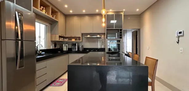 Casa com 3 Quartos à venda, 219m² no Setor Cristina II, Trindade