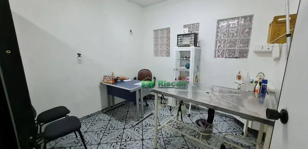 Casa Comercial para venda ou aluguel, 169m² no Jardim Maria Rosa, Taboão da Serra