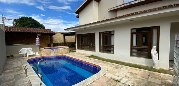 Casa com 6 Quartos à venda, 600m² no Novo Horizonte, Arapiraca
