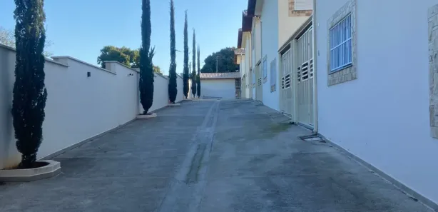 Casa de Condomínio com 3 Quartos para alugar, 50m² no Vila São Rafael, São Roque
