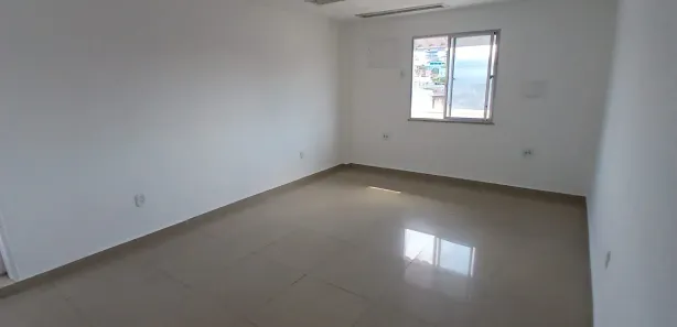 Conjunto Comercial / Sala para alugar, 28m² no Centro, Duque de Caxias