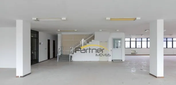 Andar / Laje corporativa para alugar, 735m² no Centro, Curitiba