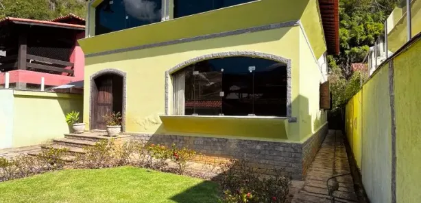 Casa com 4 Quartos para alugar, 236m² no Corrêas, Petrópolis