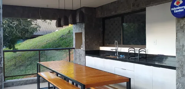 Casa de Condomínio com 4 Quartos para alugar, 320m² no , Bananeiras