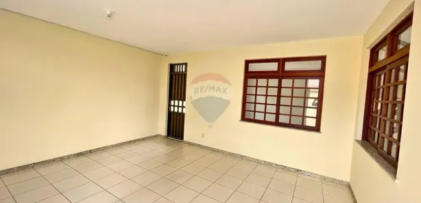 Casa com 4 Quartos à venda, 280m² no Pereira Lobo, Aracaju