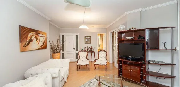 Apartamento com 3 Quartos para alugar, 149m² no Centro, Curitiba