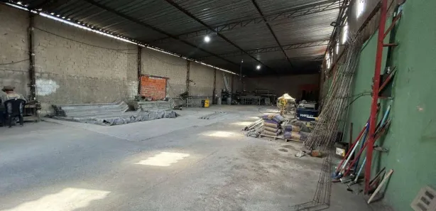 Galpão / Depósito / Armazém à venda, 900m² no Jardim das Nações, Salto