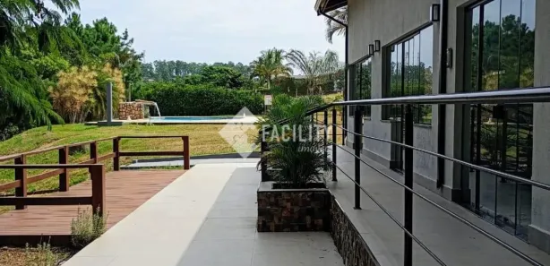 Fazenda / Sítio / Chácara com 3 Quartos à venda, 104m² no , Sarapuí