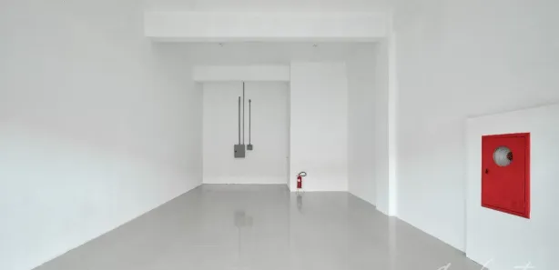 Loja / Salão / Ponto Comercial para alugar, 51m² no Bacacheri, Curitiba
