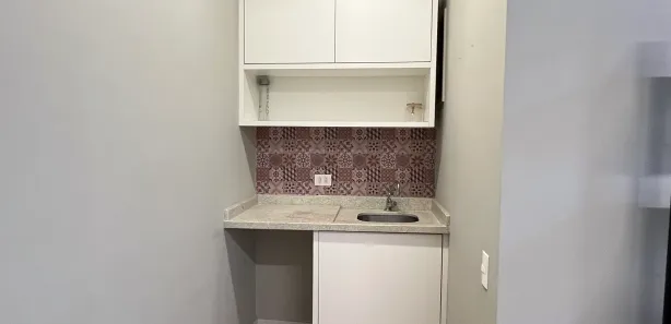 Conjunto Comercial / Sala para alugar, 37m² no Centro, Curitiba