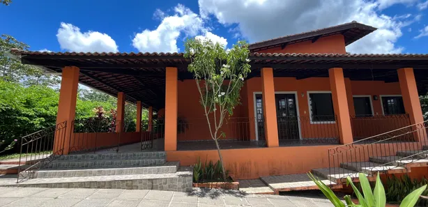 Casa com 6 Quartos para venda ou aluguel, 300m² no , Paudalho