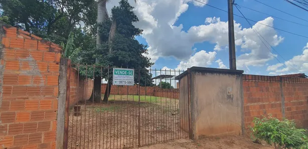 Terreno / Lote / Condomínio à venda, 256m² no Monte Azul Paulista, Monte Azul Paulista