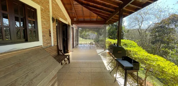 Fazenda / Sítio / Chácara com 4 Quartos à venda, 1012m² no São Vicente, Mairiporã