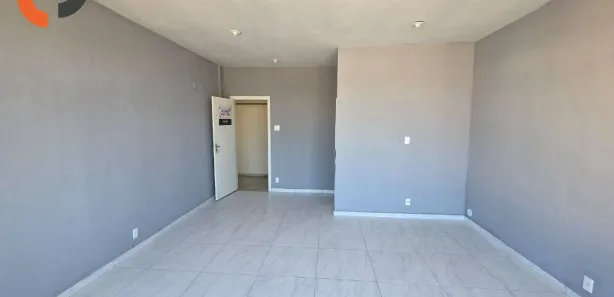 Conjunto Comercial / Sala para alugar, 28m² no Centro, Nova Iguaçu