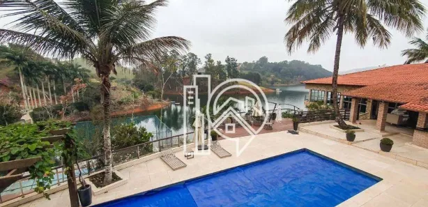 Fazenda / Sítio / Chácara com 7 Quartos à venda, 500m² no Parque Alpina, Igaratá