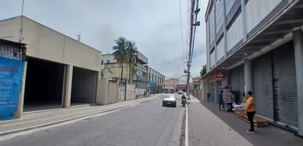 Loja / Salão / Ponto Comercial para alugar, 290m² no Belmonte, Queimados