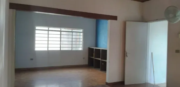 Casa Comercial para alugar, 200m² no Centro, Jacareí