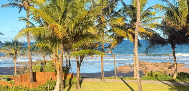 Casa de Condomínio com 5 Quartos para venda ou aluguel, 1065m² no Busca Vida (Abrantes), Camaçari