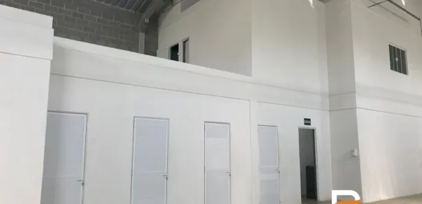 Galpão / Depósito / Armazém à venda, 559m² no Rio da Areia (Bacaxá), Saquarema