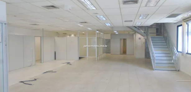 Casa Comercial para alugar, 1071m² no Centro, Poá