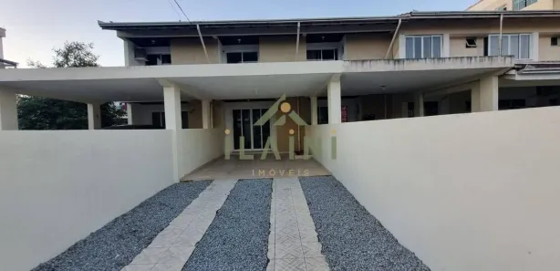 Sobrado com 2 Quartos para alugar, 150m² no Centro, Camboriú