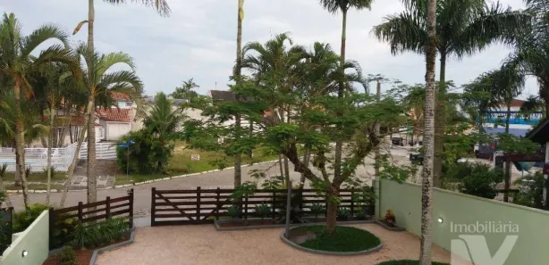 Casa com 4 Quartos para alugar, 250m² no Atami, Pontal do Paraná