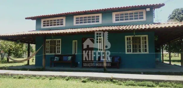 Fazenda / Sítio / Chácara com 3 Quartos à venda, 210m² no Caxito, Maricá