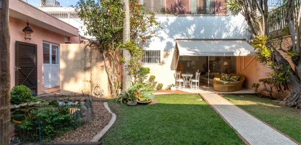 Casa de Vila com 5 Quartos para venda ou aluguel, 540m² no Indianópolis, São Paulo