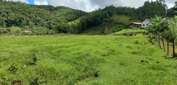 Terreno / Lote / Condomínio à venda, 11000m² no , Águas Mornas